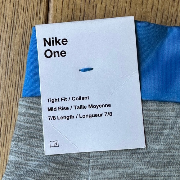 NEW Nike One Women’s Tight Fit Mid Rise 7/8 Length Colorblock Leggings size XS - Picture 6 of 10